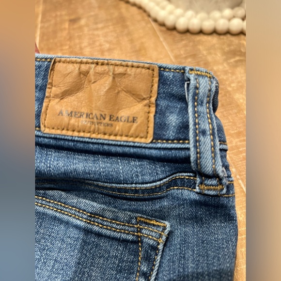 American Eagle Skinny Kick Jeans - Picture 3 of 9